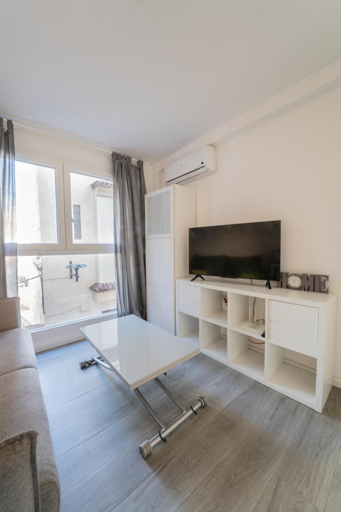 1 Room Playa Pedregalejo Malaga Ngoại thất bức ảnh